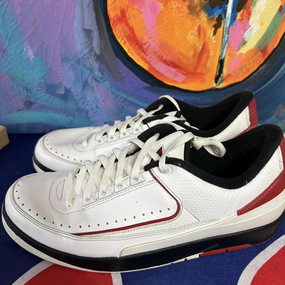 Jordan Men's White and Multi Trainer